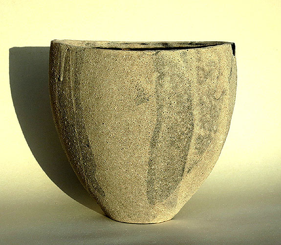 gelbliche Vase, unglasierten Steinzeug von Jürgen Wulf - Hamburg