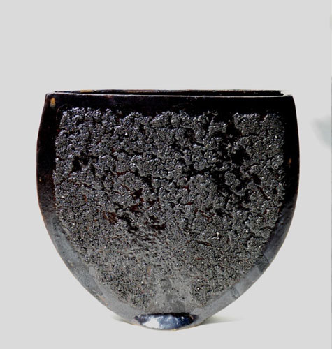 Schwarze Vase aus glasiertem Steinzeug / Keramik, des Hamburger Künstlers Jürgen Wulf