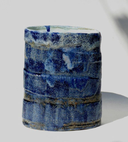 Dunkelblaue Vase aus glasiertem Steinzeug / Keramik, des Hamburger Künstlers Jürgen Wulf
