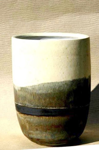 Vase in Erdttönen aus glasiertem Steinzeug / Keramik, des Hamburger Künstlers Jürgen Wulf