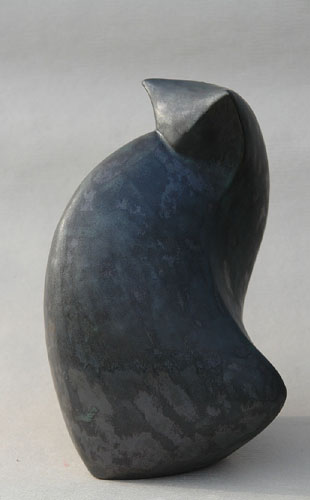 Katzenskulptur - Kunstwerk - Kunstobjekt aus glasiertem Steinzeug des Künstlers Jürgen Wulf aus Hamburg