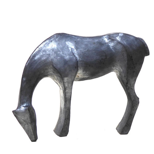 Elegantes Pferde-Skulptur aus Raku - Grasendes Pferd- Kunstwerk - Kunstobjekt aus Raku des Künstlers Jürgen Wulf aus Hamburg